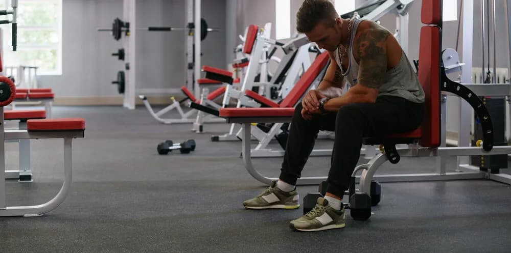Ile trwa trening na siłowni? Odkryj optymalny czas dla siebie