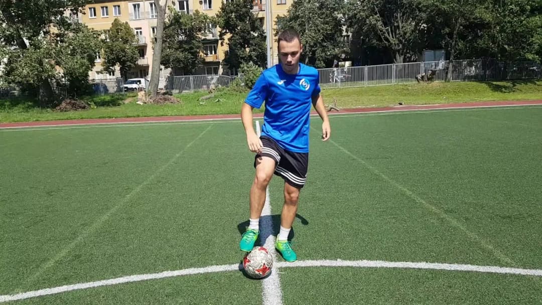 Jak trenować piłkę nożną samemu i osiągnąć lepsze wyniki w grze