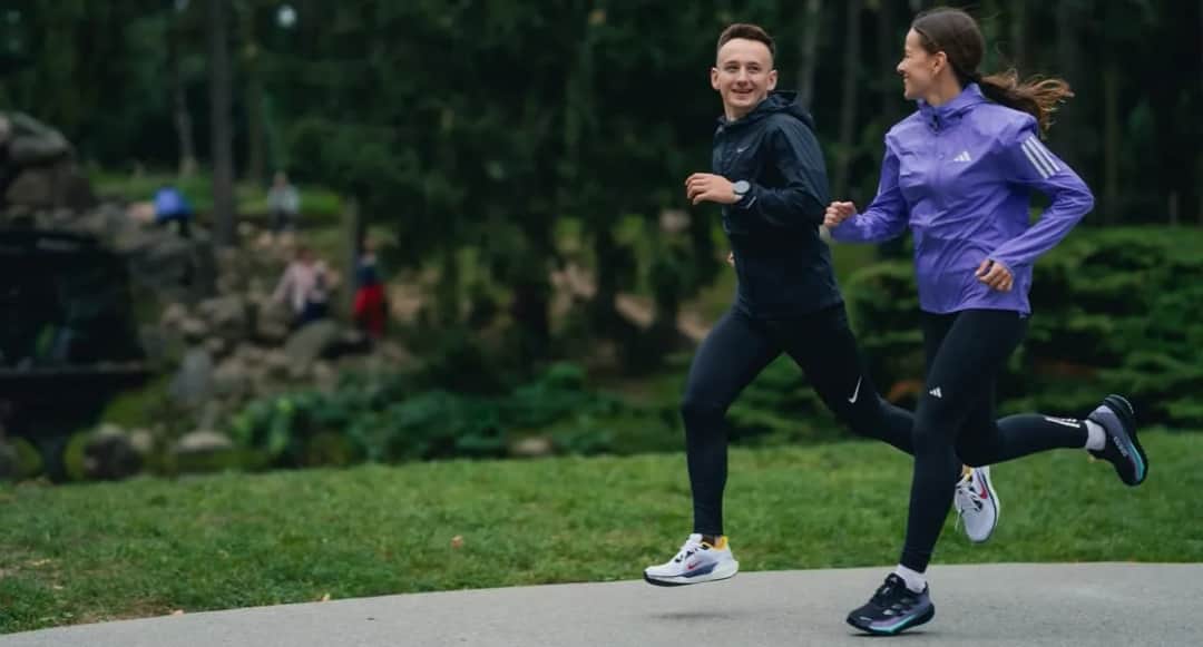 Jaką kurtkę do biegania wybrać, aby nie zmarznąć i czuć się komfortowo?