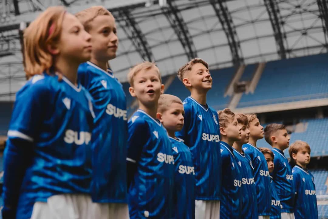 Jak zostać piłkarzem Lecha Poznań - kluczowe kroki i wymagania