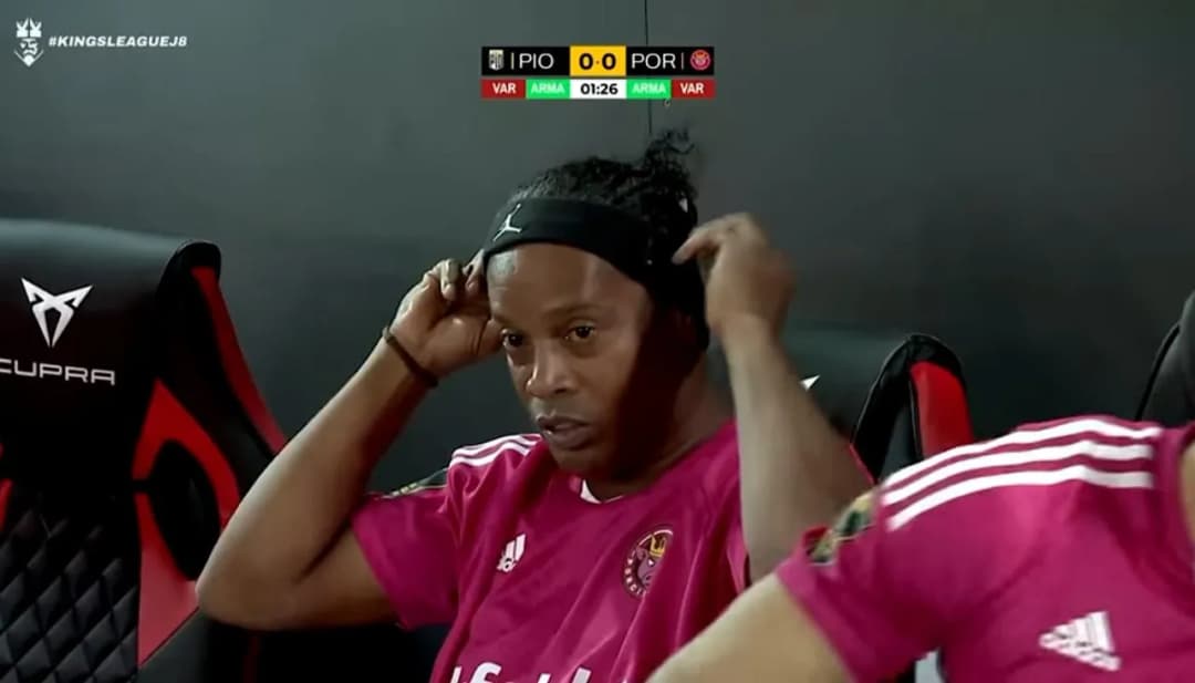Zarobki Ronaldinho: Jak piłkarz stracił fortunę po karierze?