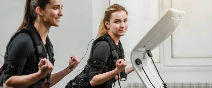 Trening EMS na czym polega: odkryj tajniki skutecznej stymulacji mięśni